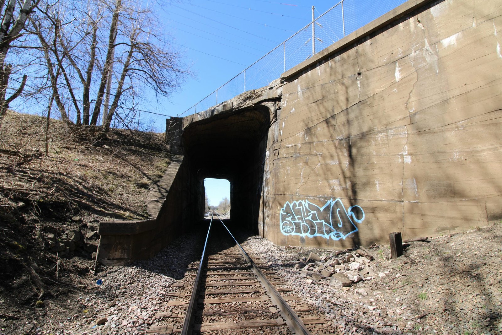 Overview, east portal